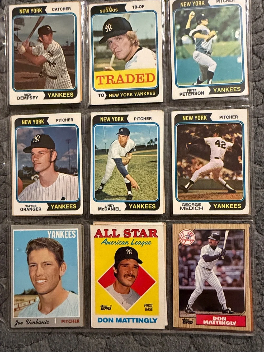 New York Yankees Vintage Baseball Card Display - Multicolor
